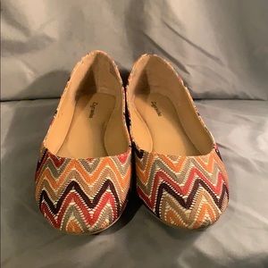 Multicolored Chevron flats